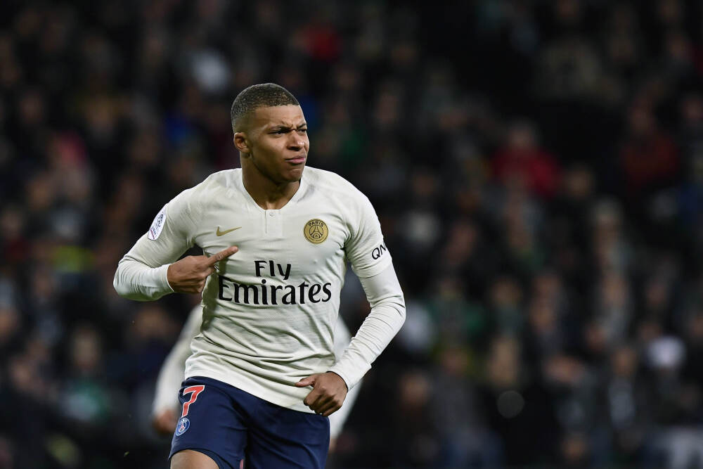 阿斯：35岁德赫亚在紫百合拿第二高薪，球队保级堪忧球员未来成疑